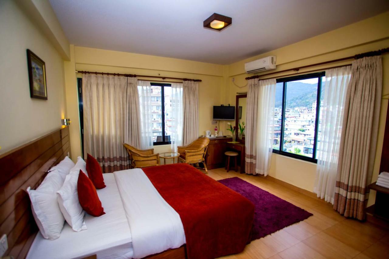 Hotel Tara Pokhara Exterior foto