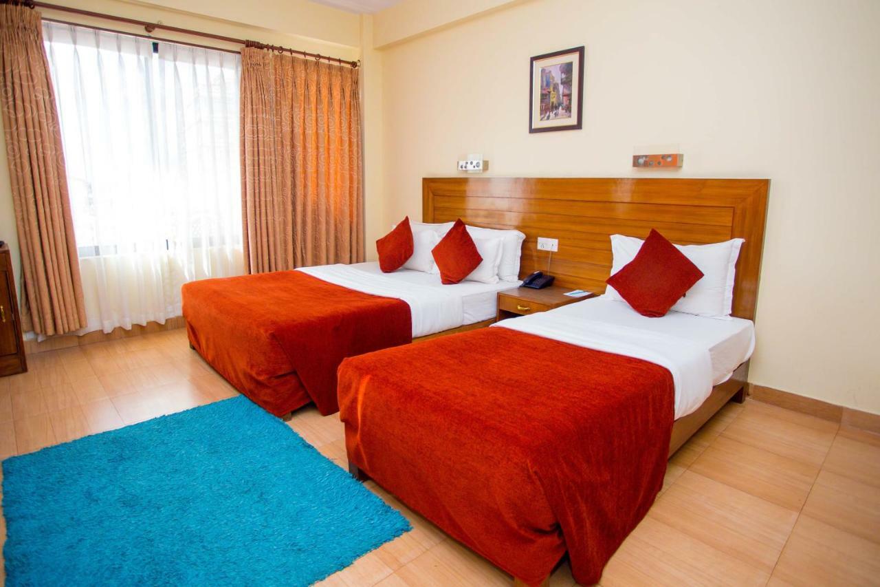 Hotel Tara Pokhara Exterior foto