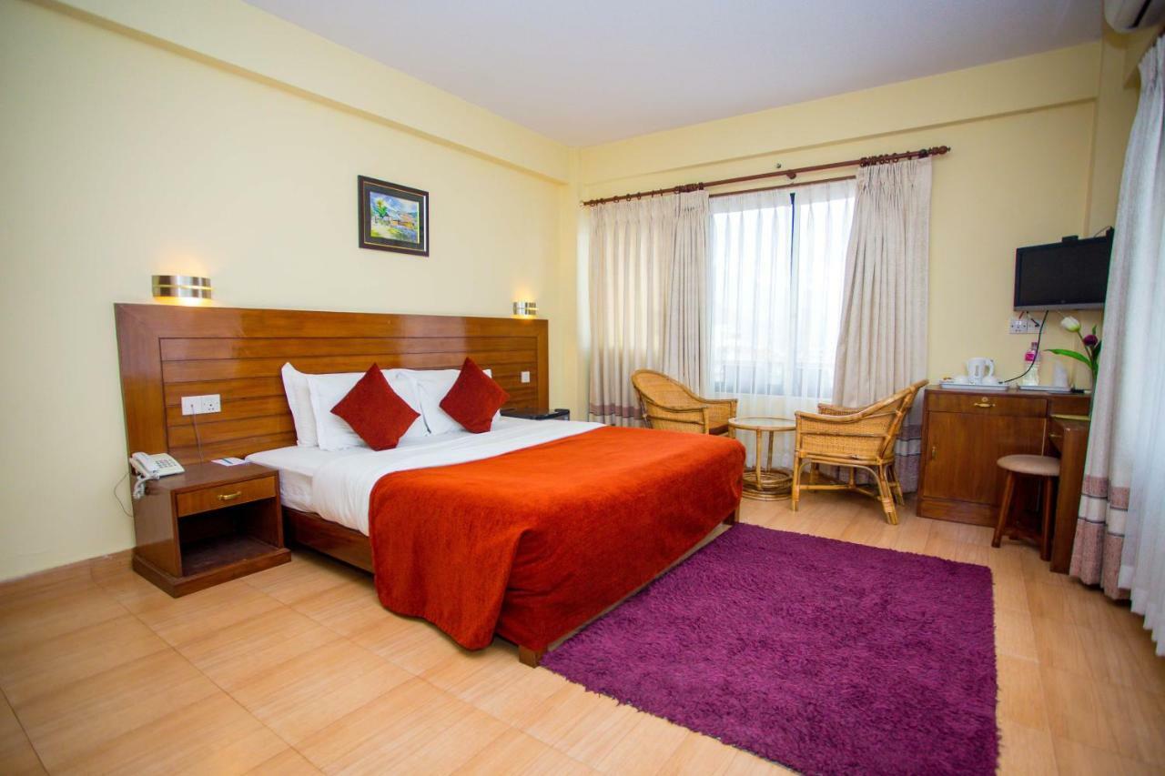Hotel Tara Pokhara Exterior foto